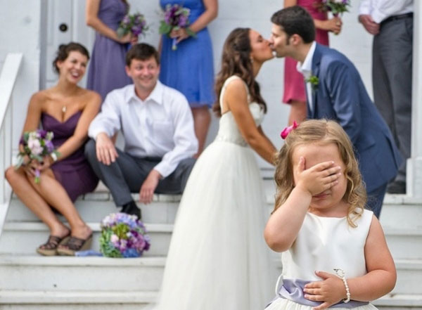 Чем занять детей на свадьбе фото 1