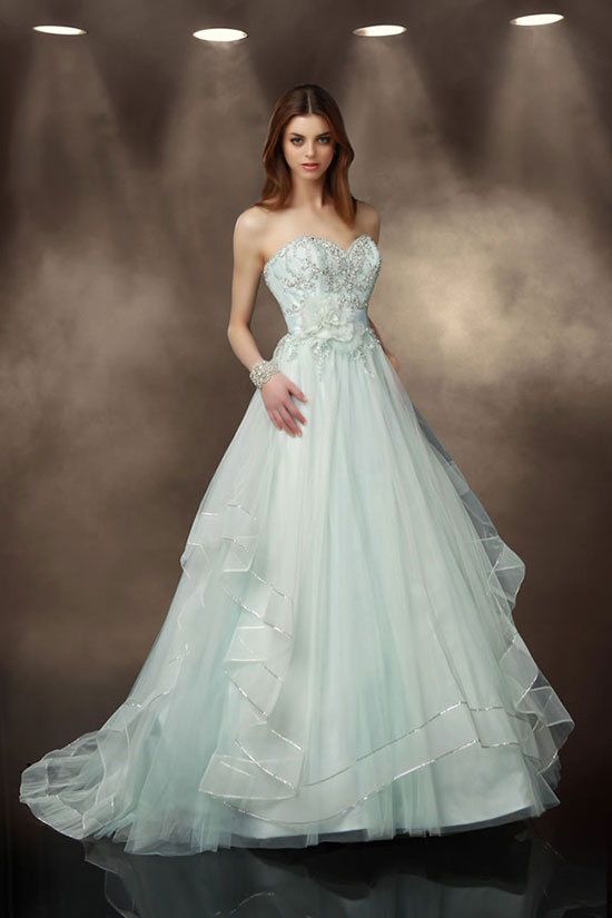 20 удивительных свадебных платьев 2014 года фото 11