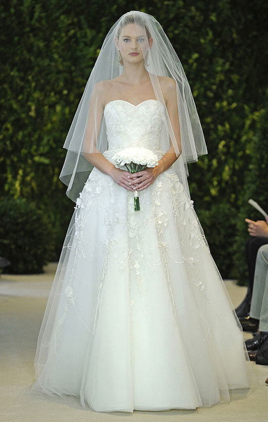 Свадебные платья 2014 - коллекции известных дизайнеров фото 1