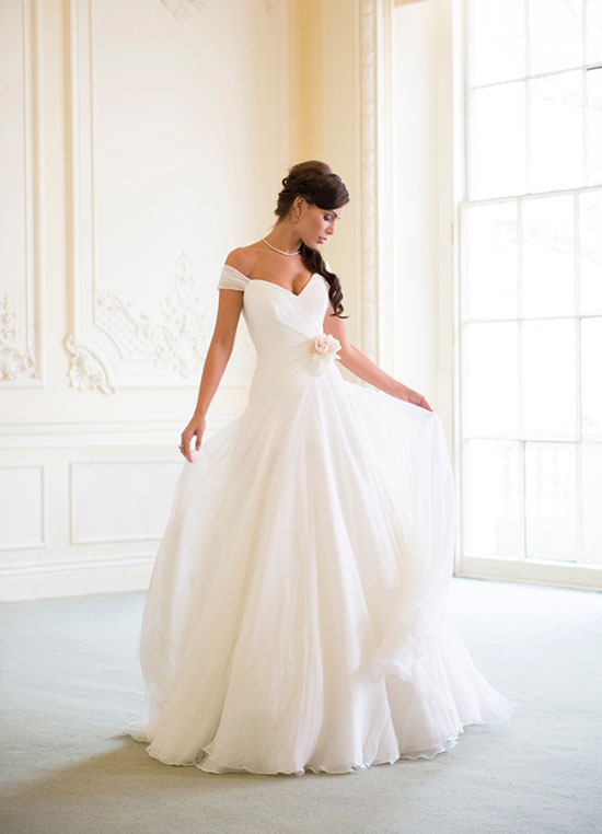 Свадебные платья 2014 - коллекции известных дизайнеров фото 8