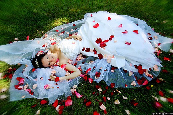 ТОП 10 стильных аксессуаров для свадебной фотосесии фото 19