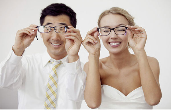 невеста в очках: изюминка свадебного образа фото 4