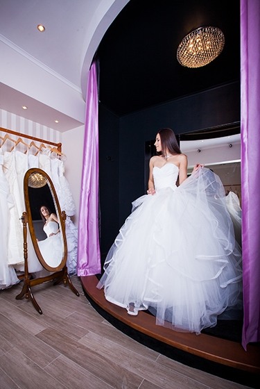 Рекомендации модельеров по выбору свадебных платьев для невест 2016 года фото 4