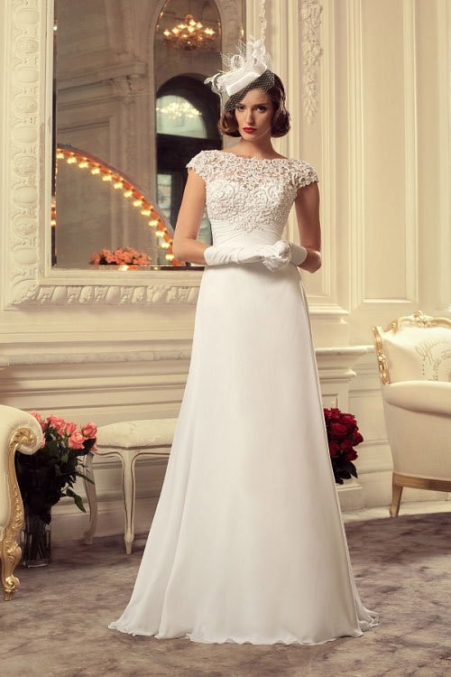 Модели свадебных платьев с кружевом ручной работы будут стоить от 35 тыс. рублей