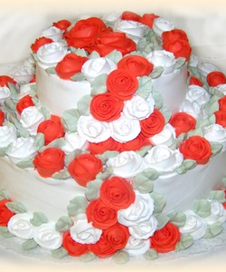 Свадебный торт "хоровод роз"