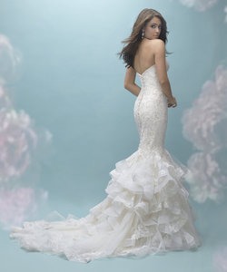 Свадебное платье 9456 из коллекции Allure Bridals