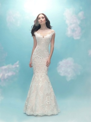 Свадебное платье 9474 из коллекции Allure Bridals