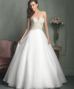Свадебное платье 9115 из коллекции Allure Bridals
