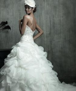Свадебное платье C170 из коллекции Allure Couture