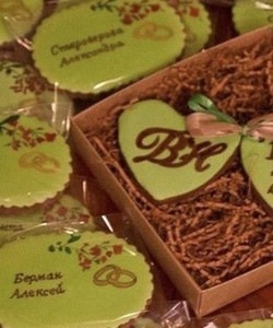 Пряничные сувениры (подарки) на торжество