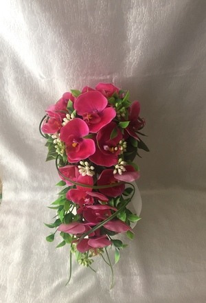 Свадебный букет из искусственных цветов
