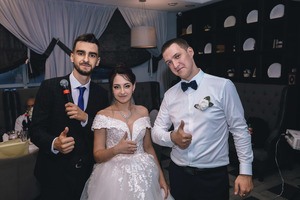Ведущий на свадьбу